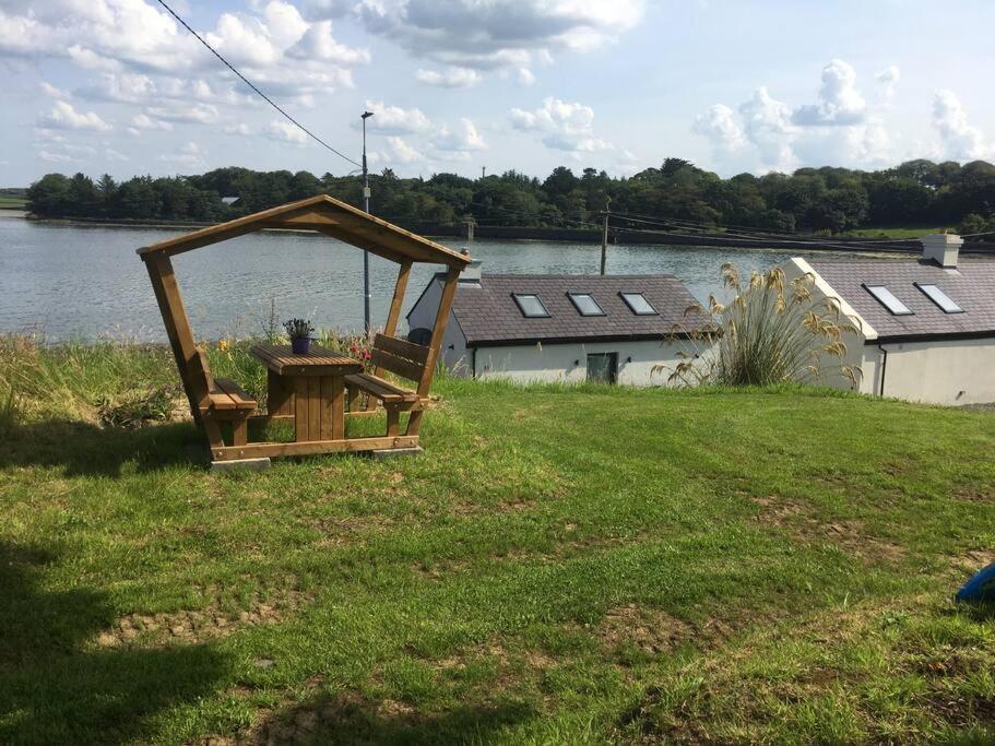 2 Quay Road, Killala. Stunning Sea Front Cottage 외부 사진