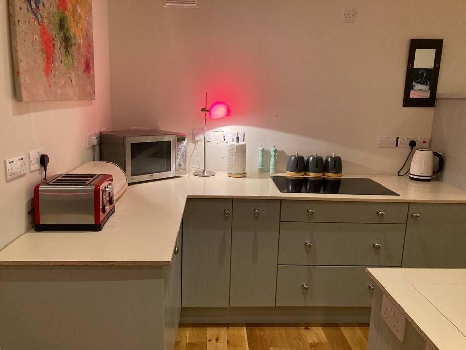 2 Quay Road, Killala. Stunning Sea Front Cottage 외부 사진